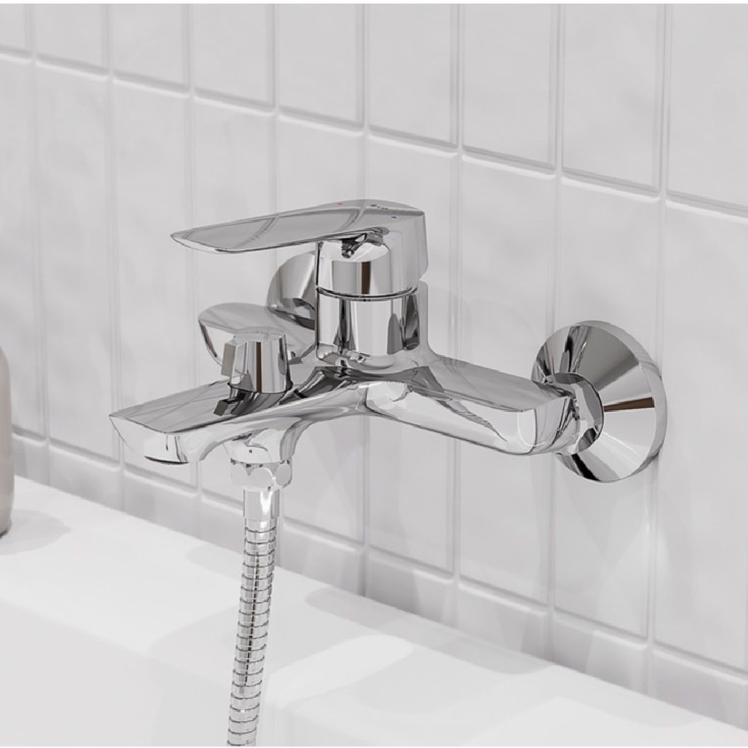 Смеситель для ванны Iddis Sign SIGSB02i02WA однорычажный короткий излив