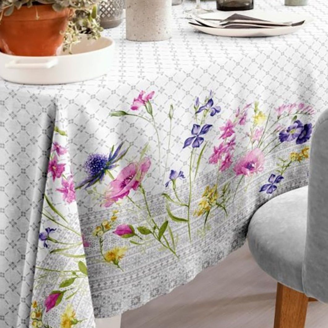 Скатерть рогожка Wenge 145х220 см рис 33063-2 Symphony of Spring арт 903